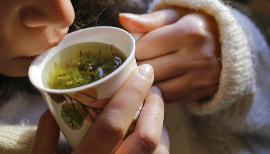 Bitki çayı bir şey olmaz demeyin, hamileliğinizi tehlikeye atmayın Erken doğum riskini tetikliyor