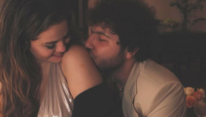 Nişanlandı ama tadını bile çıkaramıyor... Ya fikrini değiştirir de beni terk ederse Nişanlandı ama tadını bile çıkaramıyor... Ya fikrini değiştirir de beni terk ederse