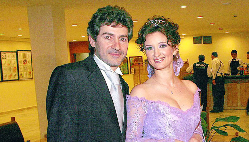 Ünlü piyanist ve besteci Anjelika Akbar sessiz sedasız boşandı
