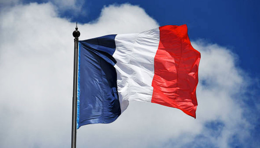 Fransa’da Katolik okullar “cinsel istismar”la gündemdeyken, Müslüman okullara devlet desteği kesildi