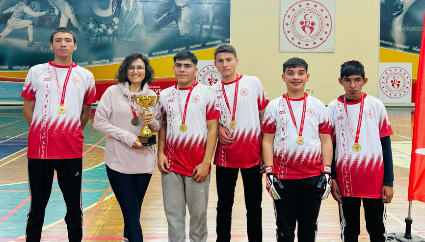 Kuladan Özel Öğrenciler Futsalda Türkiye Yarı Finallerinde
