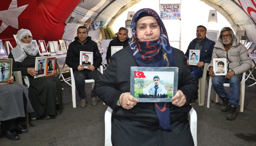 Diyarbakır anneleri 2 bin gündür evlatları için nöbette... 60 aile çocuğuna kavuştu