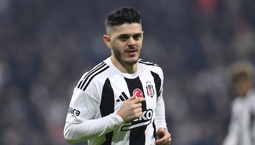 Milot Rashicadan Solskjaere övgü: Takıma pozitif bir enerji getirdi Milot Rashicadan Solskjaere övgü: Takıma pozitif bir enerji getirdi