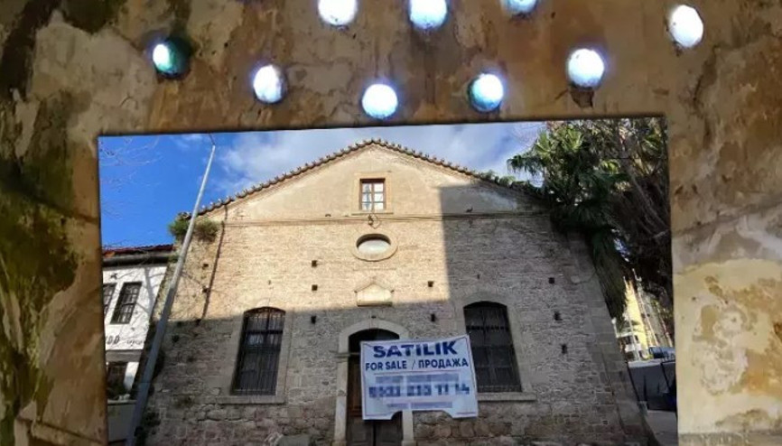 Anıtsal yapı olarak tescil edilen tarihi hamam satılıyor