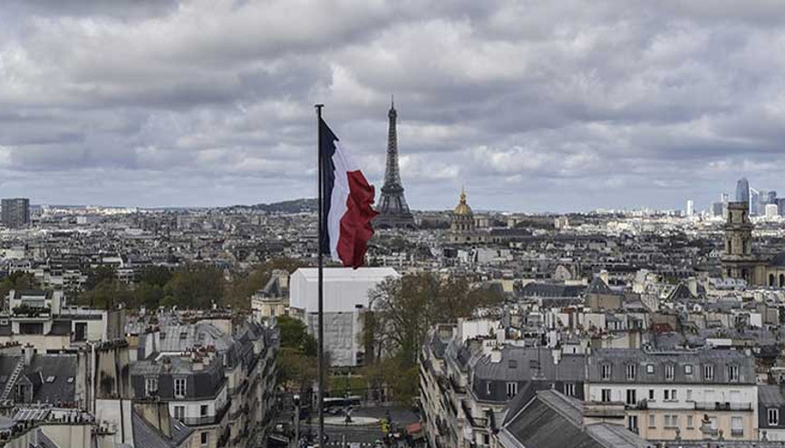 Fransa’dan Cezayir’e yeni diplomatik kısıtlama