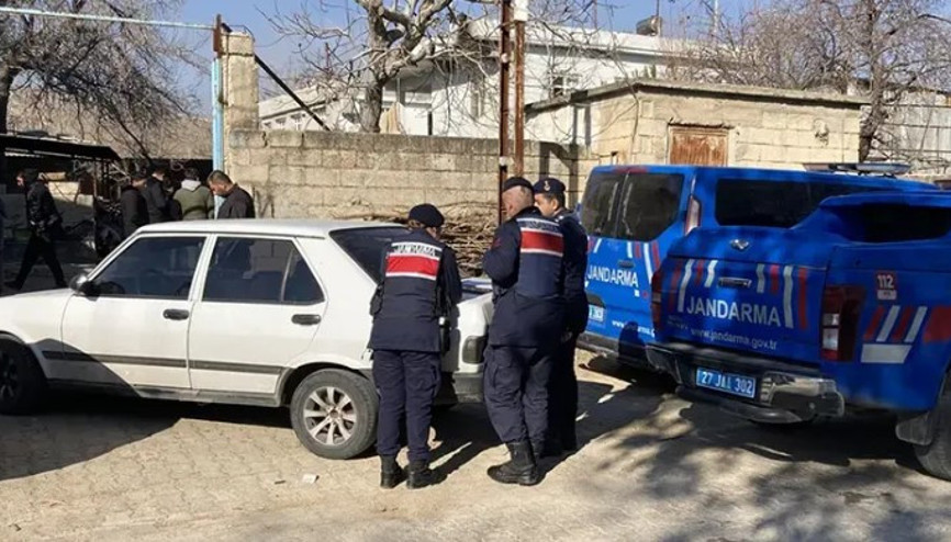 Gaziantep’te sobadan sızan gazdan zehirlenen 3 kardeş hayatını kaybetti Gaziantep’te sobadan sızan gazdan zehirlenen 3 kardeş hayatını kaybetti