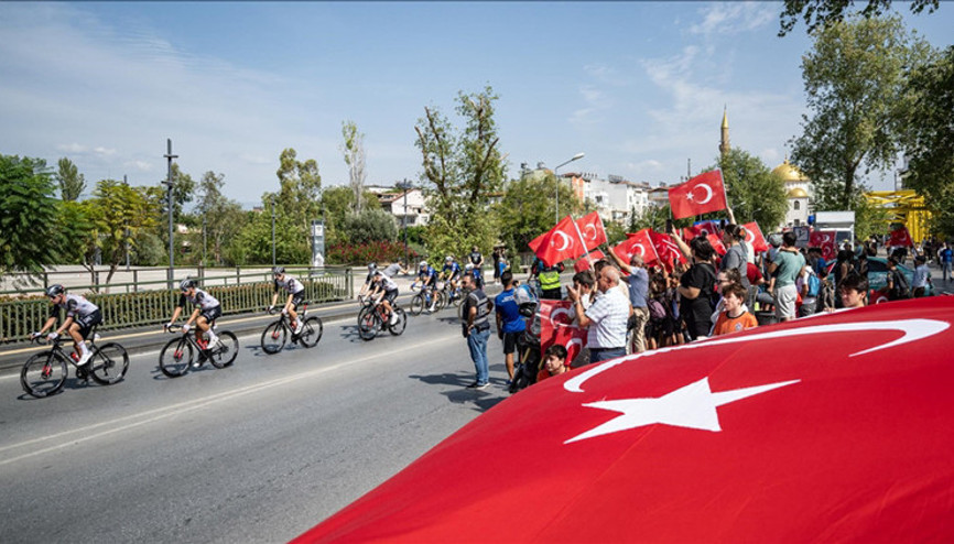Cumhurbaşkanlığı Turunda milli coşku