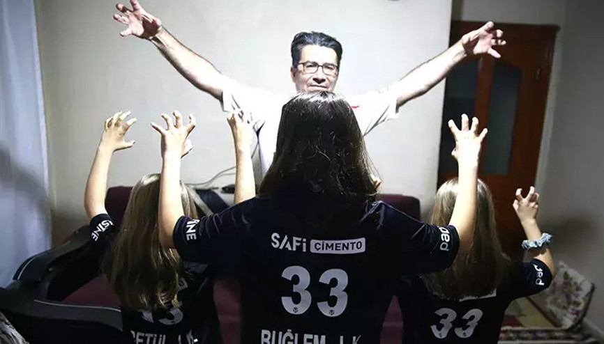 Üç kızına BJK şeklinde kodlanan isimler verdi