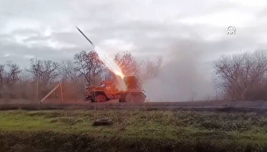 Rus topçu birliklerinden Donetsk bölgesine yoğun saldırı