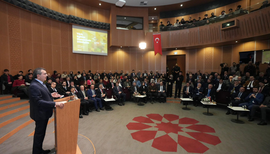 “Öğretmen yetiştirme sürecinde sıkıntı vardı” “Öğretmen yetiştirme sürecinde sıkıntı vardı”