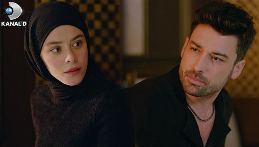 Münevver Piyasaya adım attı