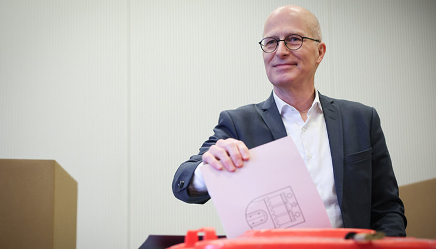 Hamburg’da SPD kazandı