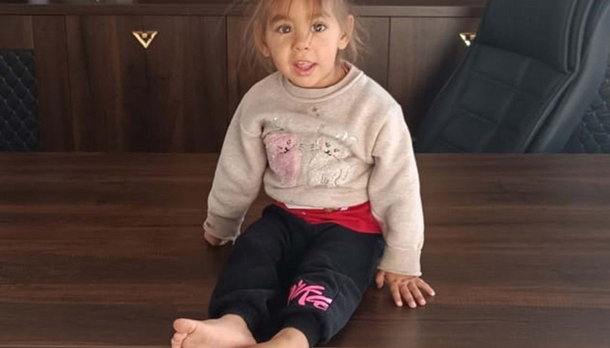 Derede cansız bedeni bulunan 4 yaşındaki Nazlı toprağa verildi Derede cansız bedeni bulunan 4 yaşındaki Nazlı toprağa verildi