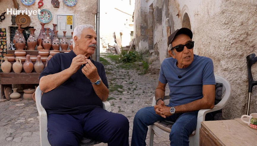 Demirören Medya Pazarlama ve İletişim ekibi, Nevşehir’deki evinde Edip Akbayram’ı ziyaret etmişti