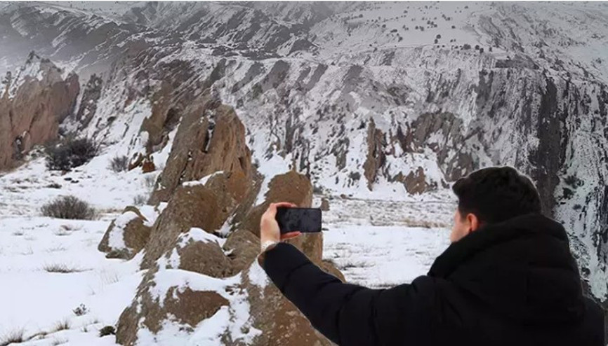 ‘Dünyadaki Mars’a’ kar yağdı, kartpostallık görüntüler oluştu