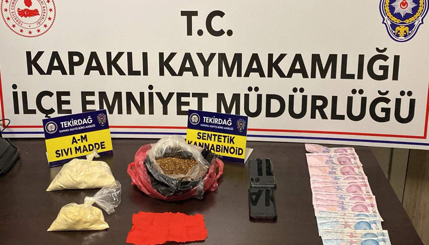 Kapaklıda uyuşturucuyla yakalanan 2 kişi tutuklandı Kapaklıda uyuşturucuyla yakalanan 2 kişi tutuklandı