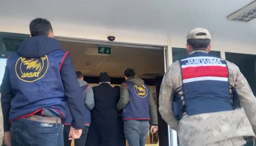 Bakan Yerlikaya duyurdu: 16 yıl sonra JASAT tarafından yakalandı