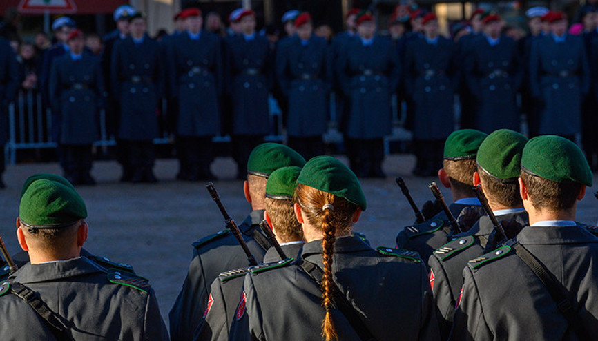 Almanya’da ‘zorunlu askerlik’ sesleri