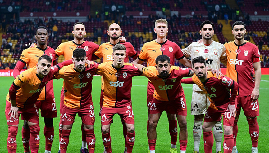 Galatasarayda iki oyuncunun bileti kesildi Yollar ayrılıyor