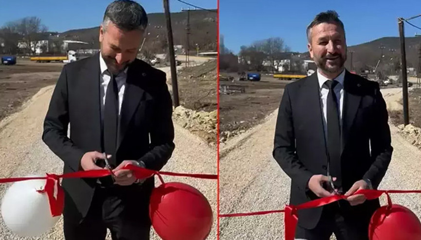 Belediye başkanı, köprüyü tek başına açtı... Sebebini bu sözlerle açıkladı Belediye başkanı, köprüyü tek başına açtı... Sebebini bu sözlerle açıkladı