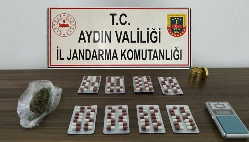 Kontrol noktasında otomobilinde uyuşturucuyla yakalandı