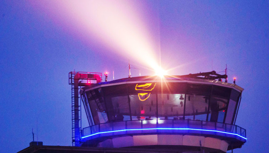 Almanya’da hava trafiği açıldı