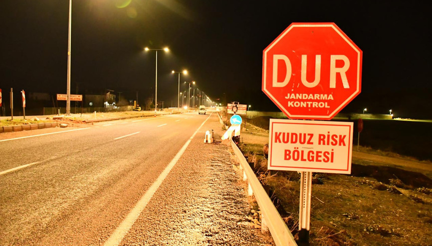 Adıyamanda bir belde kuduz nedeniyle karantinaya alındı