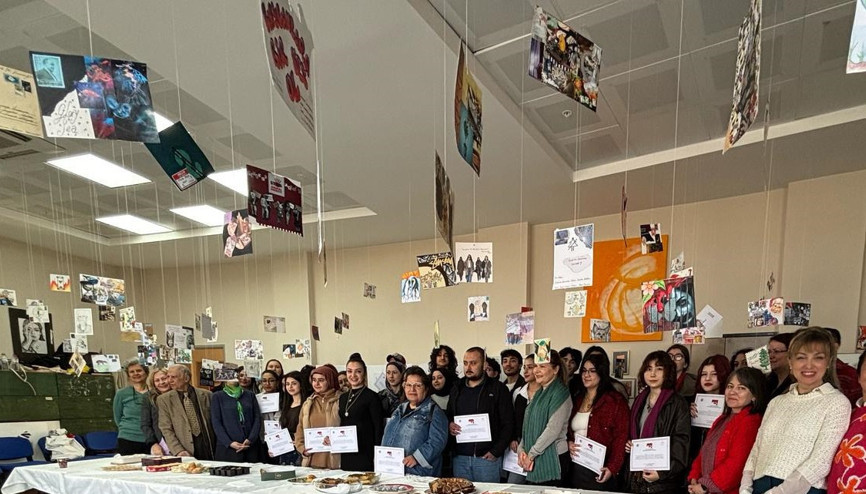 1. Posta Sanatı Sergisi açıldı: Serbest Uçuş 2024