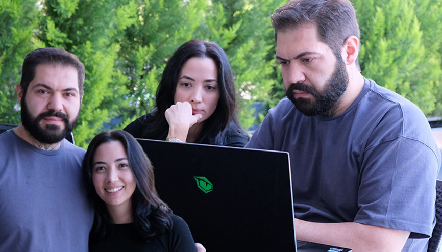 Atatürk görseli vesilesiyle tanışıp evlendiler... Hazırladıkları video 9.5 milyon izlendi Atatürk görseli vesilesiyle tanışıp evlendiler... Hazırladıkları video 9.5 milyon izlendi