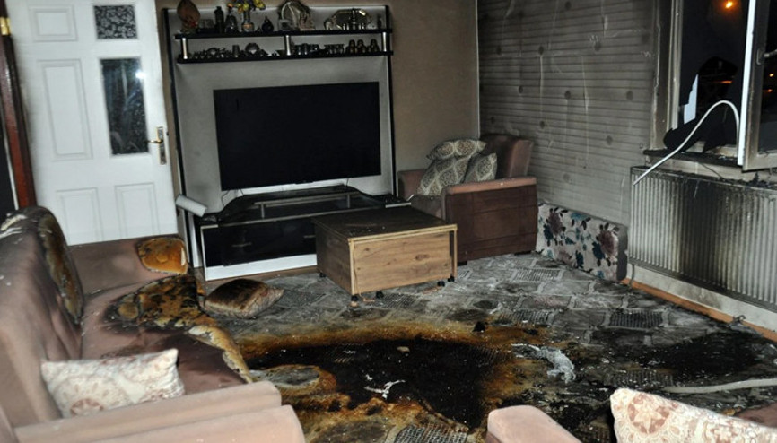 Eve molotofkokteyli saldırı... 4 ay önce de annesinin evini yakmışlar