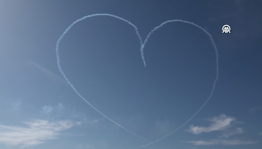 Türk Yıldızları, Çanakkalede selamlama uçuşu yaptı