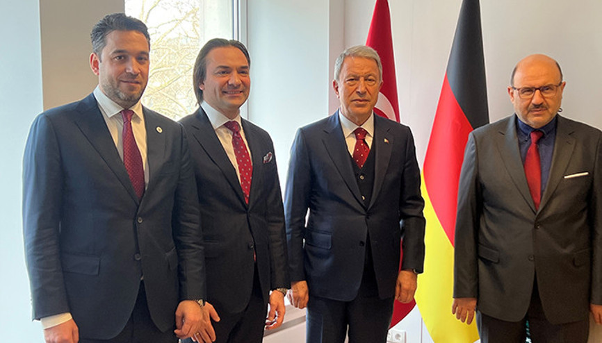 ‘2500 yıllık akıp giden dereyiz’