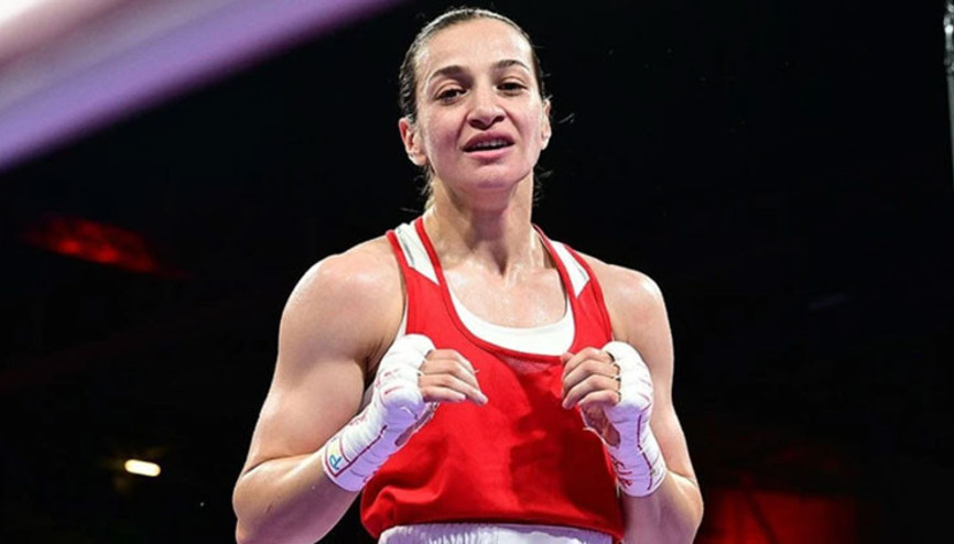 Milli boksör Buse Naz Çakıroğlu, gümüş madalya kazandı Hatice Akbaş...