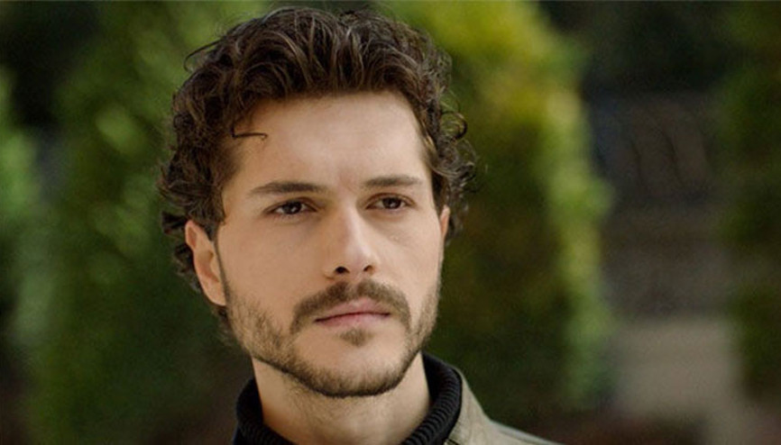 Ünlü oyuncu suç duyurusunda bulundu Adresine 14 kez yemek siparişi vermiş...