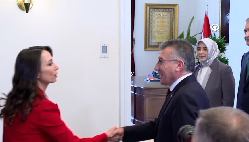 DEM Parti heyeti AK Parti grubunu ziyaret etti