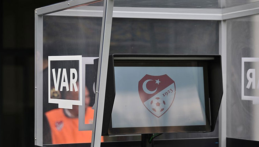 Süper Ligde 28. haftanın VAR kayıtları açıklandı Galatasarayın penaltısı, Beşiktaş maçındaki kırmızı kart...