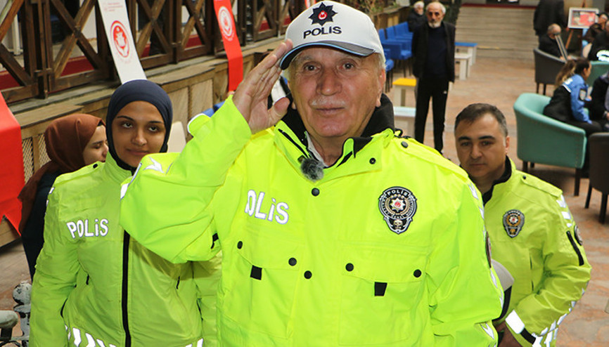 Polislik hayali sonunda gerçek oldu | 68 yaşında bu üniformayı giymek, çok güzel bir şey Polislik hayali sonunda gerçek oldu | 68 yaşında bu üniformayı giymek, çok güzel bir şey