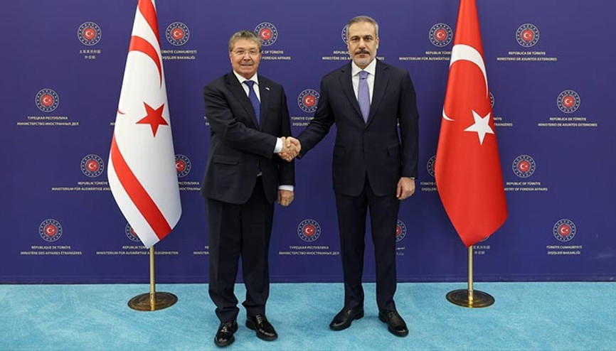 Dışişleri Bakanı Hakan Fidan KKTC Başbakanı ile görüştü