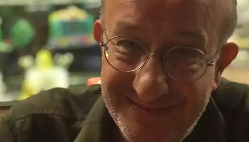 Ünlü oyuncu Naşit Özcandan üzen haber: Solunum cihazına bağlı