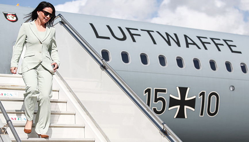 Baerbock’un 3P şıklığı