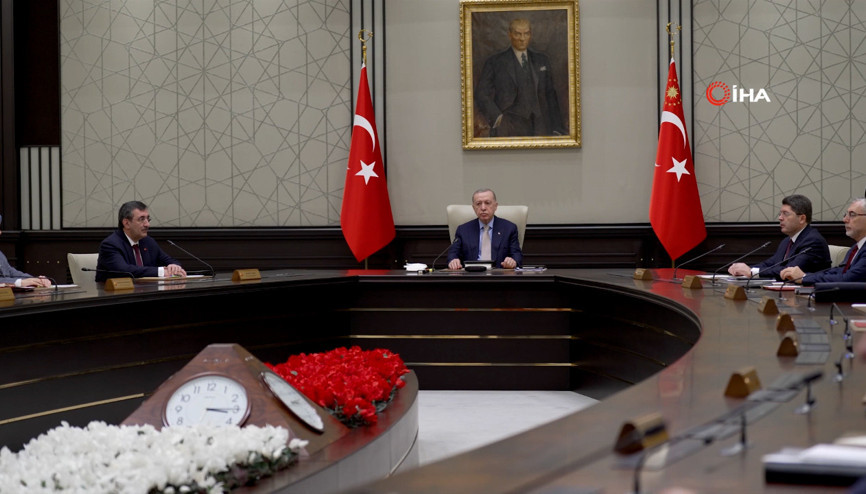Cumhurbaşkanlığı Kabinesi, Cumhurbaşkanı Erdoğan başkanlığında Beştepede toplandı Cumhurbaşkanlığı Kabinesi, Cumhurbaşkanı Erdoğan başkanlığında Beştepede toplandı