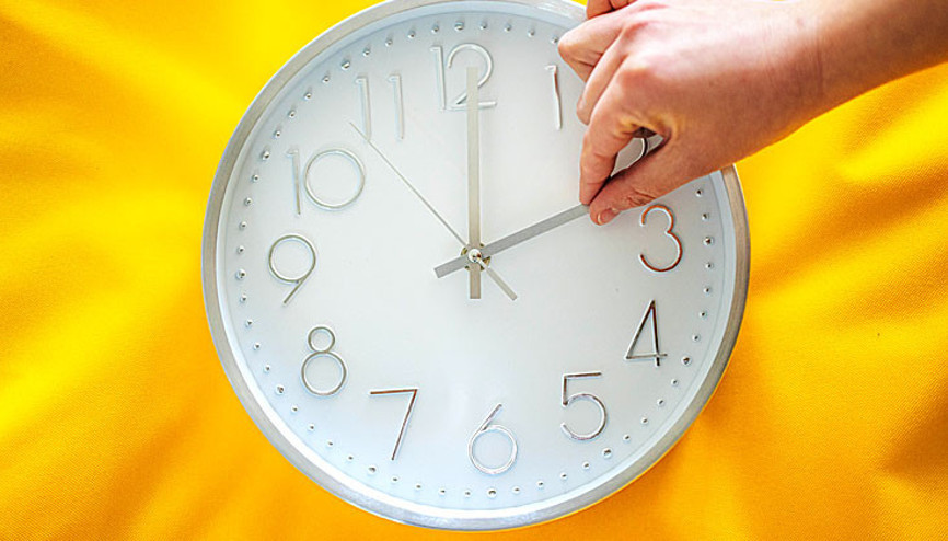 Avrupa’da yaz saati başlıyor Saatlerinizi ileri almayı unutmayın