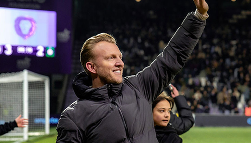 Dirk Kuytın takımı küme düştü