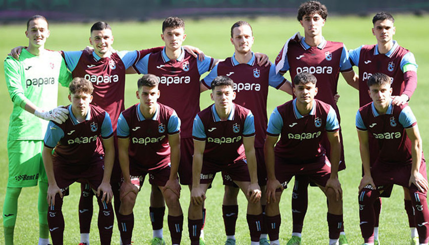 Trabzonlu gençler yarı final için sahada