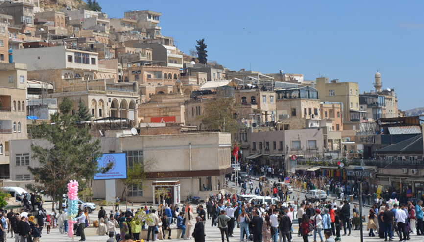 Mardine Ramazan Bayramında yerli ve yabancı turist akını