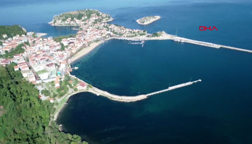 Amasrada bayram yoğunluğu; ilçeye 4 günde 14 bin 600 araç giriş yaptı