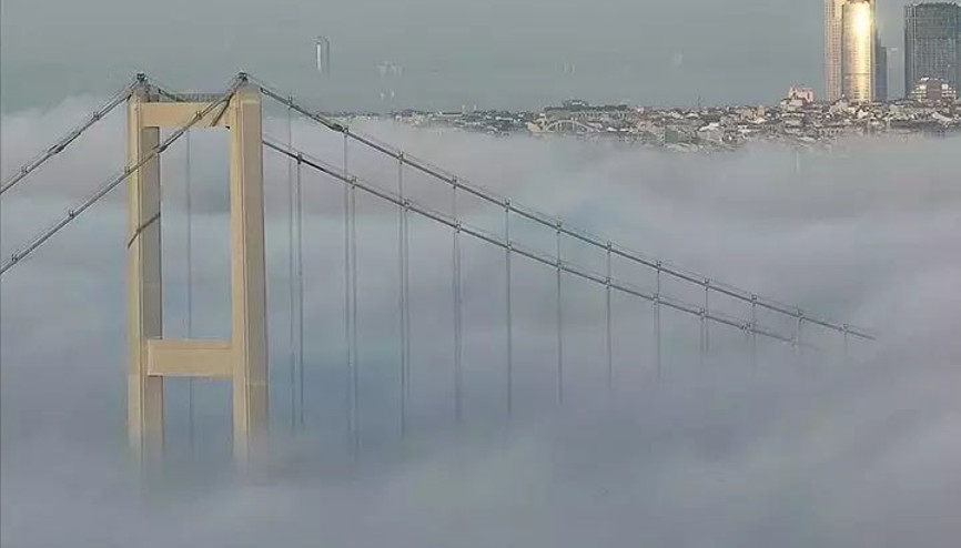 İstanbulda sis etkili oluyor