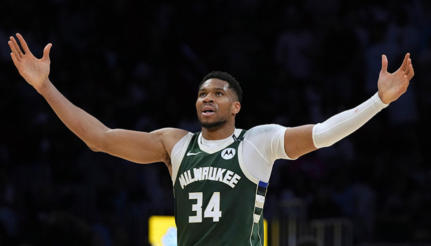 Antetokounmpo şov yaptı Bucks evinde Miami Heati devirdi