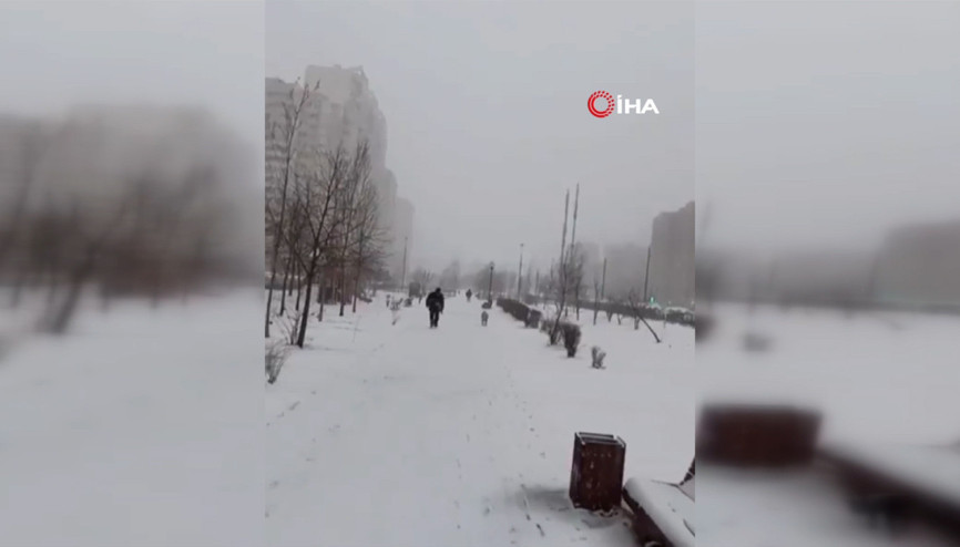 Rusya’da kar fırtınası: Moskova beyaza büründü