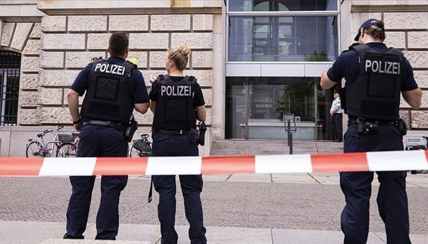 Almanyada aşırı sağcı terörü korkusu: Eğitime bir gün ara verildi